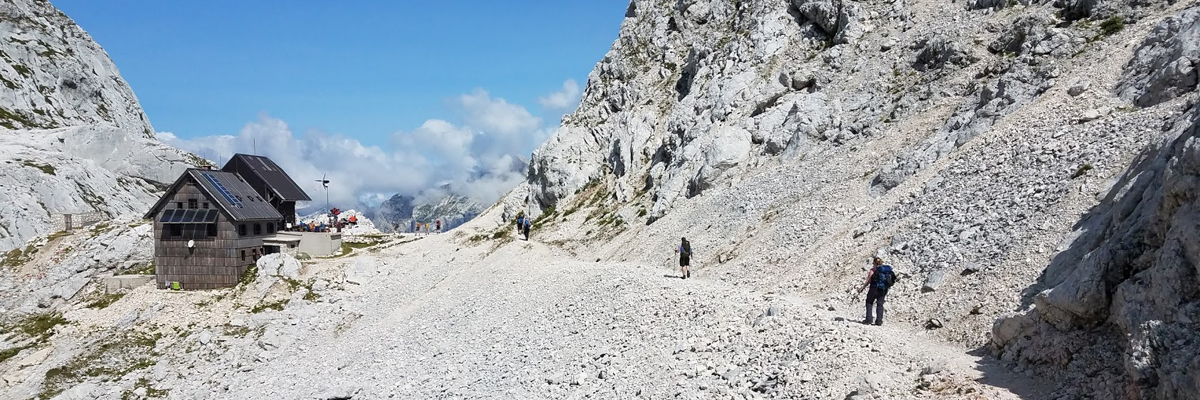 tours_hiking_in_slovenia_2.jpg